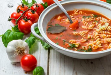 zupa pomidorowa z makaronem kcal